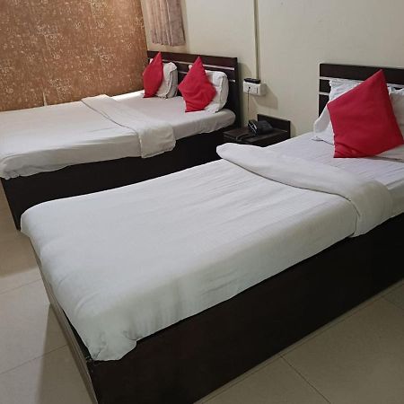 Hotel Mahati Indore Dış mekan fotoğraf